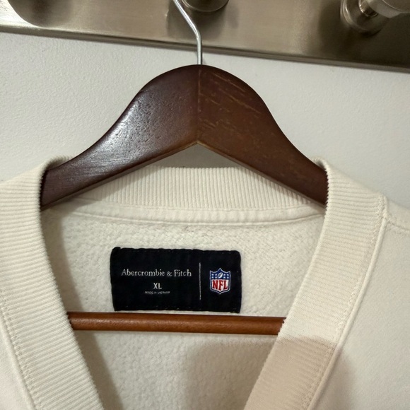 Abercrombie Detroit lions sweatshirt - Picture 2 of 3